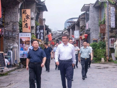 新疆维吾尔自治区伊犁哈萨克自治州昭苏县考察组来阳朔考察学习