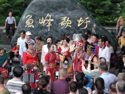 广西柳州：山歌四海扬