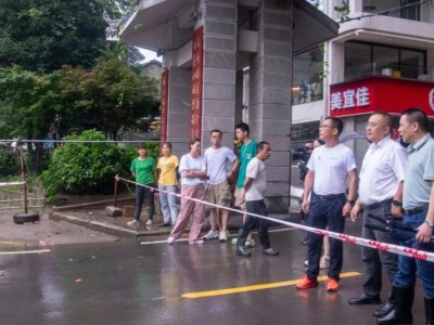 县领导到阳朔漓江景区检查指导防汛备汛工作