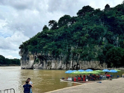 关于象鼻山景区夜场继续暂停开放及营业时间调整的通告