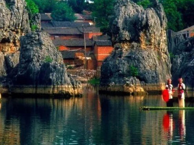 体验石林——山石神秀