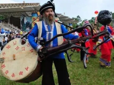 有故事：芭茅村的三弦老爹