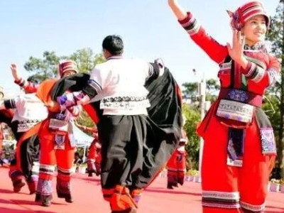 跳起大三弦，累了不想歇