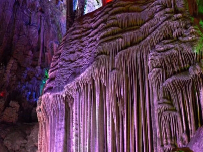 世界溶洞奇观-银子岩