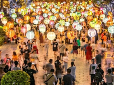 第五届桂林两江四湖花灯节即将启幕，全新玩法大揭秘