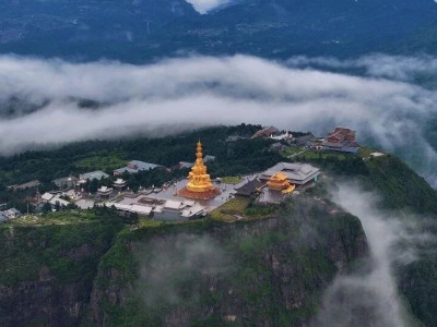 听劝！国庆徒步峨眉山，看这一篇就够了
