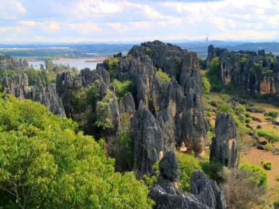 【科普石林】驻足于万峰之巅：乃古石林峰上望