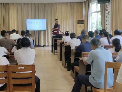 贺州温泉公司全面提升员工素质，打造安全与美丽并重的温泉景区