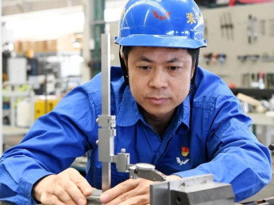 柳籍工匠、“大国工匠”——郑志明 自强不息：从职高毕业生到大国工匠