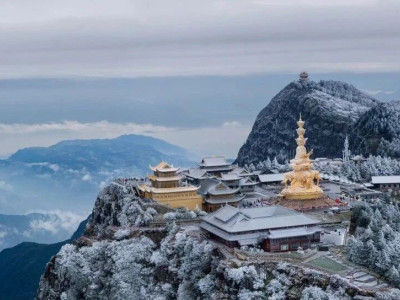 唐僖宗：峨眉城郭，普贤护佑