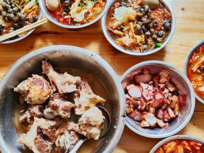 早起吗？一起到里雍镇赶圩的那种~