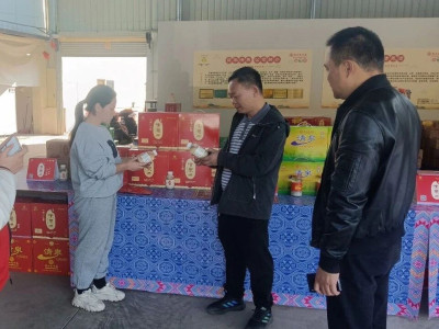 广西乡村科技特派员到我县桂林清泉生物科技有限公司调研共探药食同源产品开发新路径