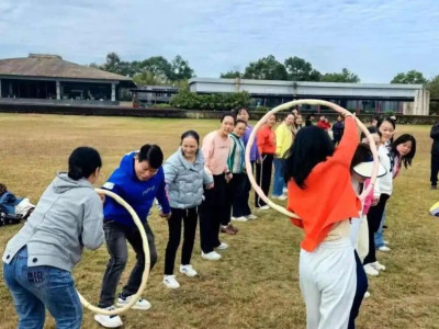 【感受艺术魅力 增强团队活力】——大瀑布饭店组织开展秋季团建主题活动