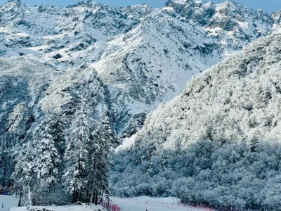 冬游汶川｜跟着达人一起相约羌人谷 放肆开玩！