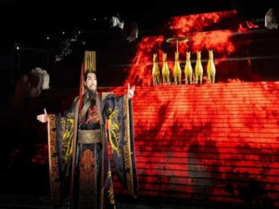 《史记》与泰山封禅——从史笔丰碑到当代声光里的岱宗回响