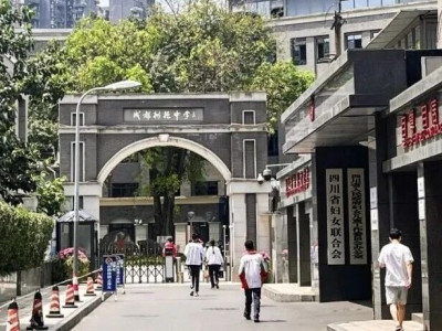 宁夏街：成都古老街巷的历史回响