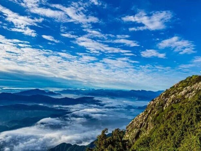 安磐咏峨眉山诗意之旅：探索佛国天堂的自然奇观与佛教文化