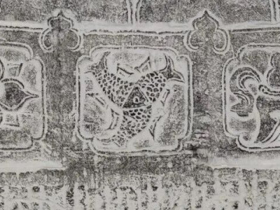 南京遇园清代石柱础：揭秘三鱼共首图案的神秘寓意与历史