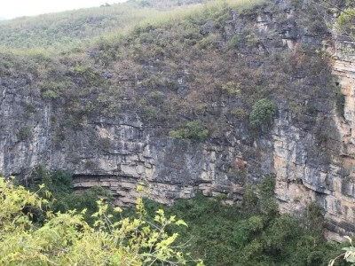 探秘恭城下莫天坑：隐藏山间的未开发自然奇观与地质奇观