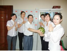 共战高温酷暑,送清凉同关怀！