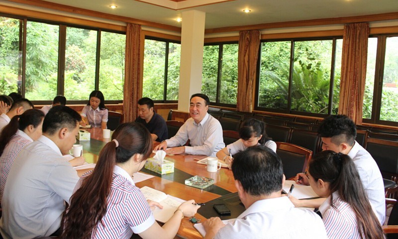 芦笛景区召开党的群众路线教育专题民主生活会