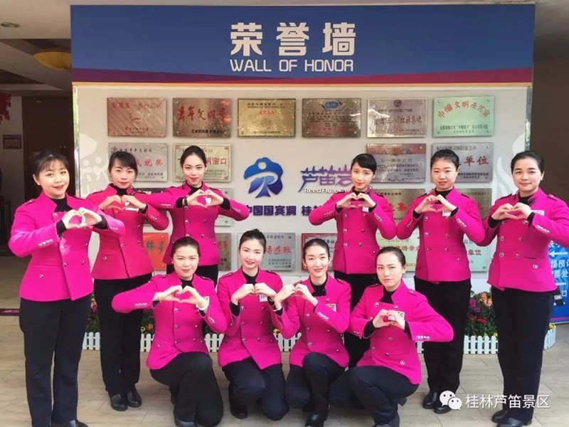 唱响青春旋律，书写美丽人生