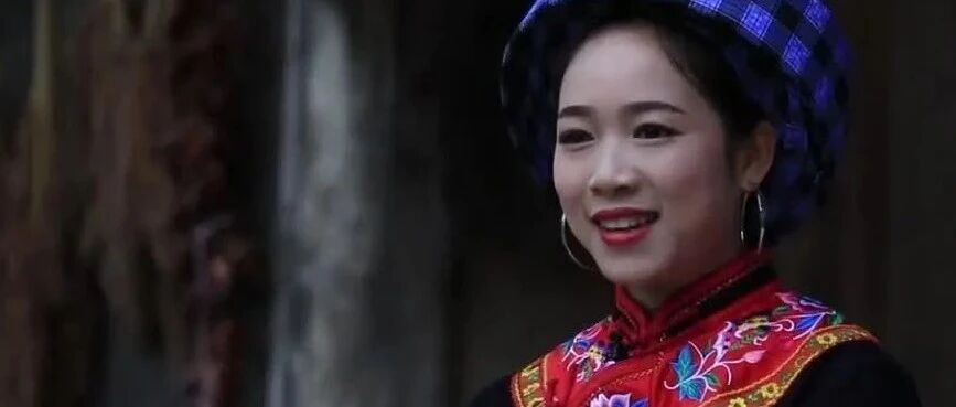 贵州布依族“网红”歌手韦忠秀泪洒“鱼峰歌圩”：身在柳州太幸福了！