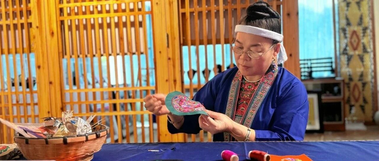 用“指尖技艺”绣出“富贵之花”——记“全国首批乡村工匠名师”韦清花