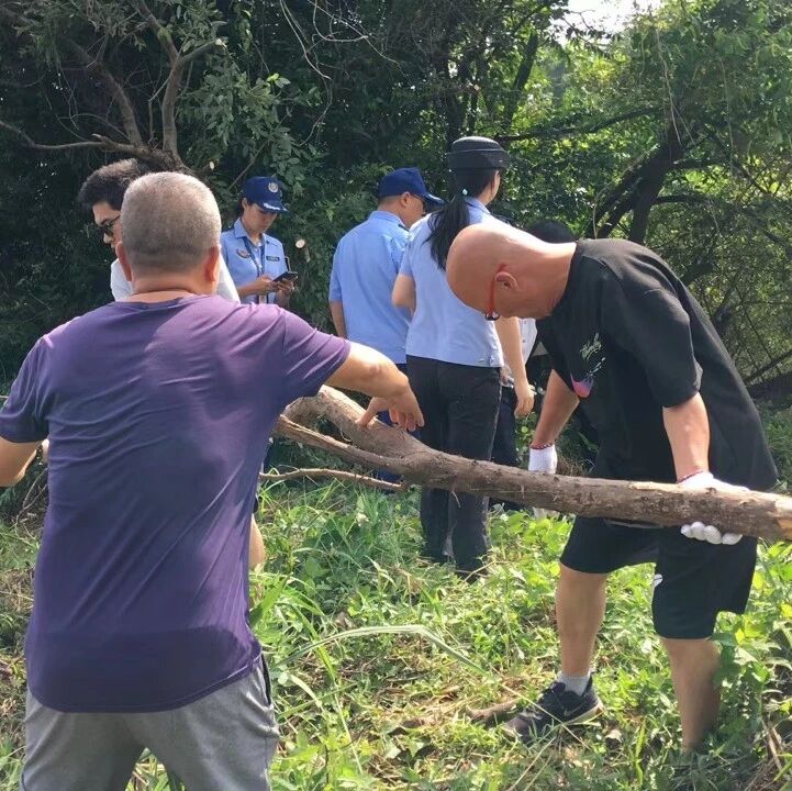 整治漓江航道隐患  确保游船安全通航