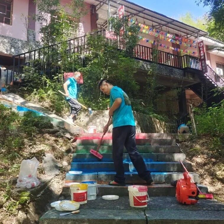 【旅股党旗红】资江丹霞公司开展“我为丹霞添彩”主题党日活动