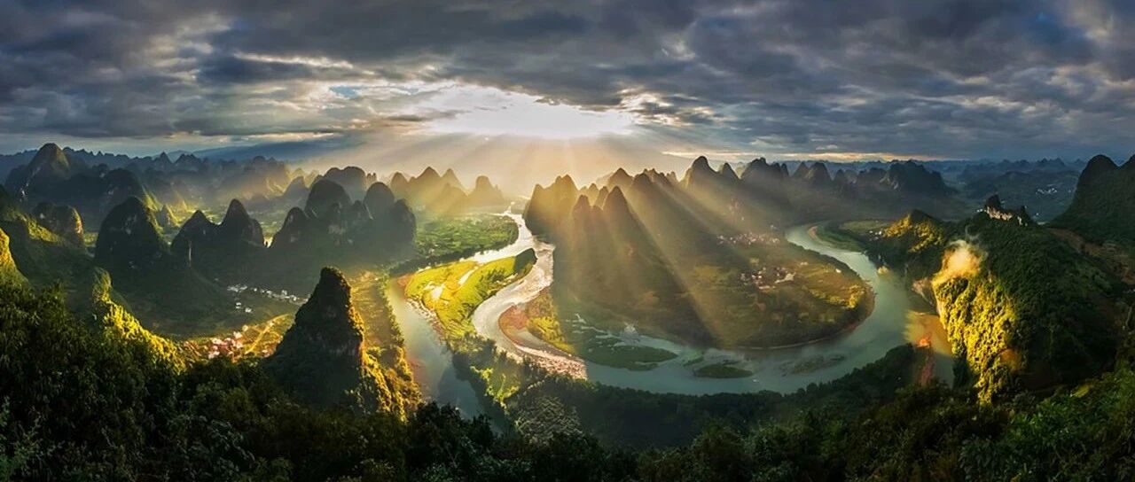 桂林漓江之美，喀斯特之奇：世界地质瑰宝绽放华彩