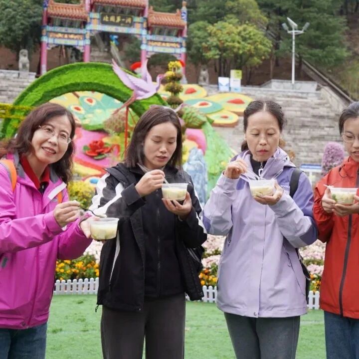 吃喝玩乐一整天！鸡冠洞暖冬市集热力全开！
