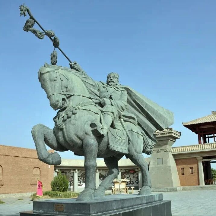 张骞出使西域：踏碎黄沙凿出千年丝绸之路的传奇故事