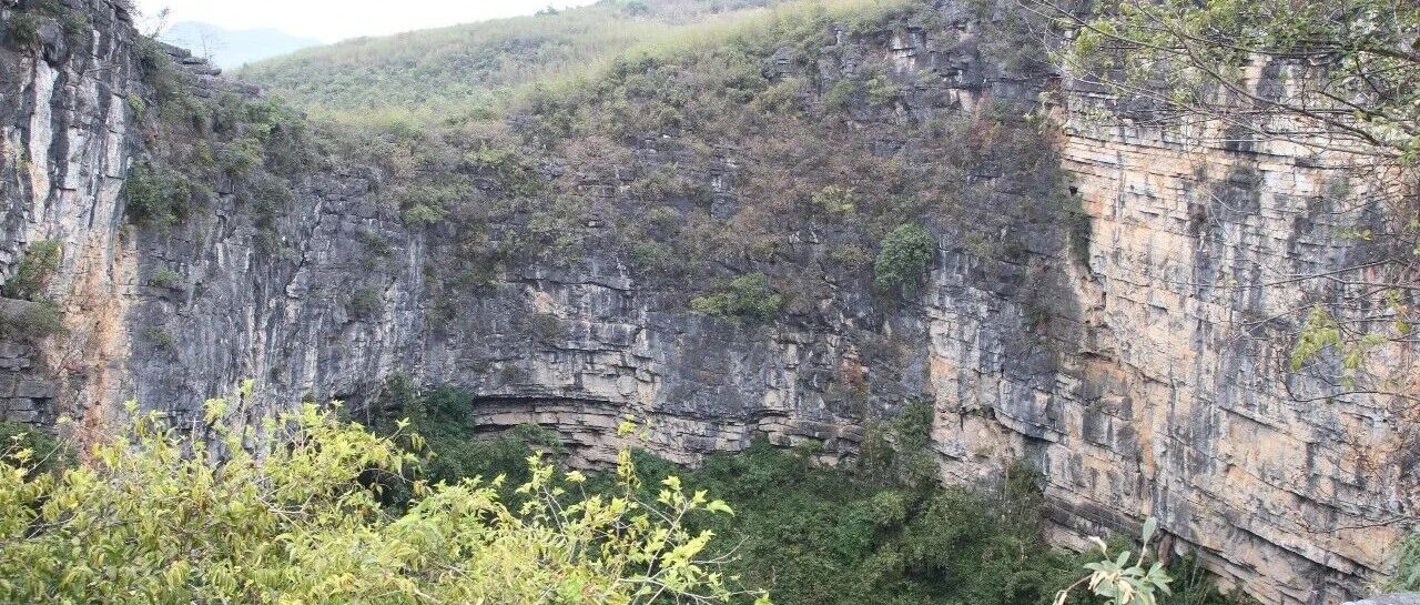 探秘恭城下莫天坑：隐藏山间的未开发自然奇观与地质奇观