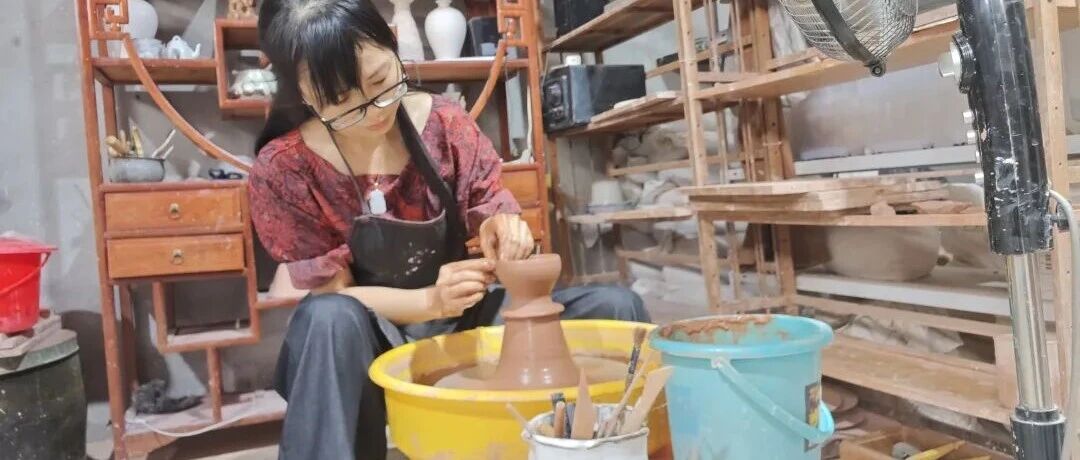 桂林釉陶传承人唐晓娟：在泥火间传承千年色彩与创新技艺