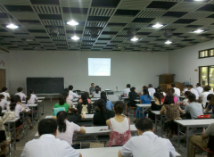 芦笛岩景区领导及员工学习旅游法